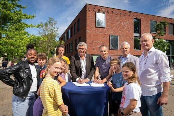 Zonnepanelen op het dak van de Lorentzschool